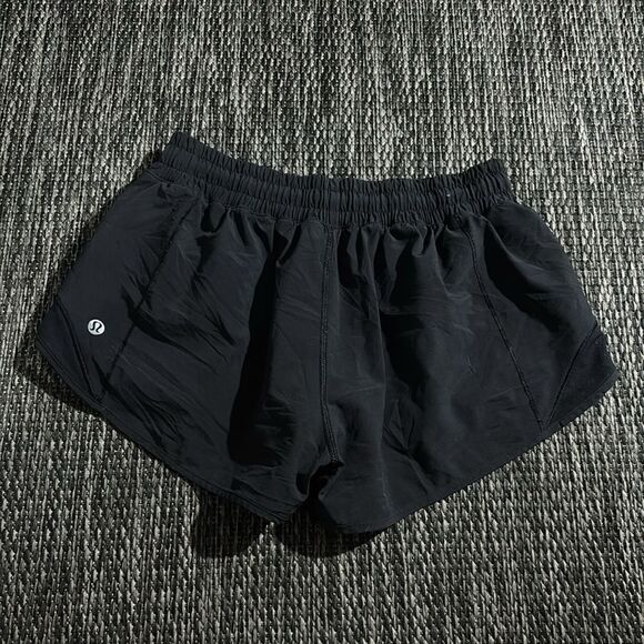 Lululemon hotty hot short - Picture 2 of 4